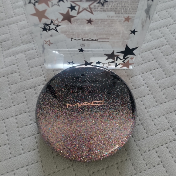 Mac Cosmetics Opalescent Powder "Shooting Star✨" Limited Edition Highlighter - Picture 3 of 3